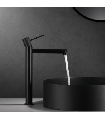 Rubinetto per lavabo con canna alta LINE Nero Opaco